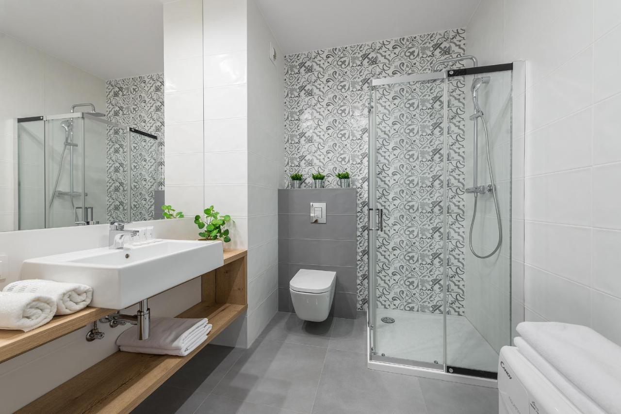 Okecie Airport Studio Bakalarska 2 P&O Serviced Apartments Варшава Екстериор снимка