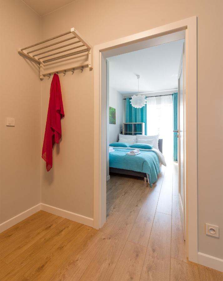 Okecie Airport Studio Bakalarska 2 P&O Serviced Apartments Варшава Екстериор снимка