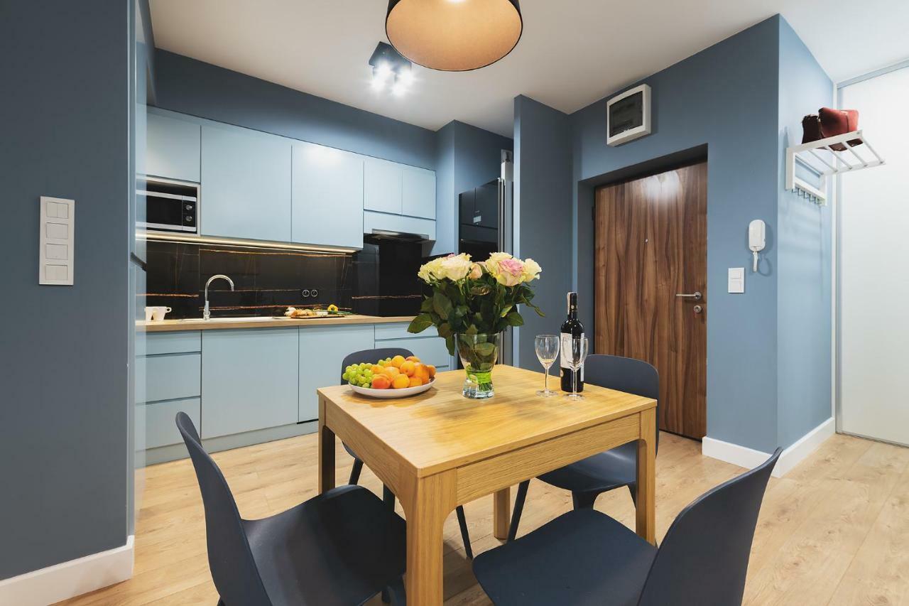 Okecie Airport Studio Bakalarska 2 P&O Serviced Apartments Варшава Екстериор снимка